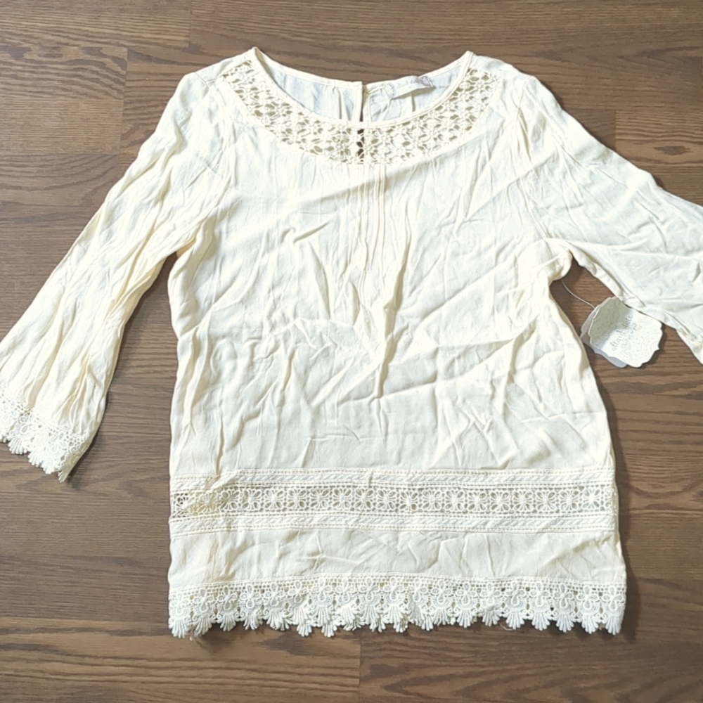 Altar'd State Ladies NWT.  M
